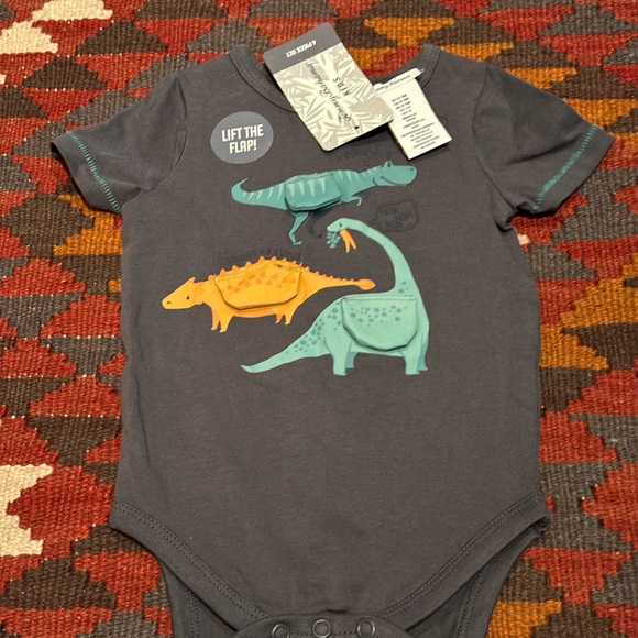 NWT Tommy Bahama baby 3-piece baby outfit - Picture 6 of 8